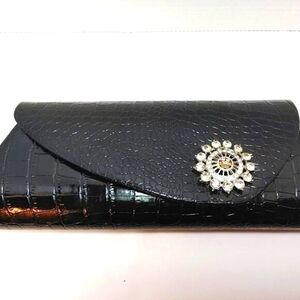Le Chateau Clutch Wallet HandBag Purse Cocodrile Pattern Jeweled Women Purse